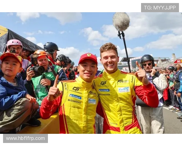 法拉利勒芒三连冠！中国车手叶一飞首登最高领奖台